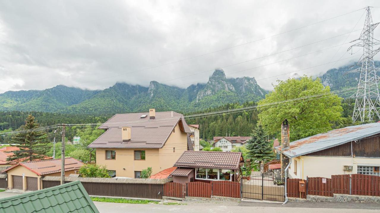 Casa Zura Hotell Buşteni Eksteriør bilde
