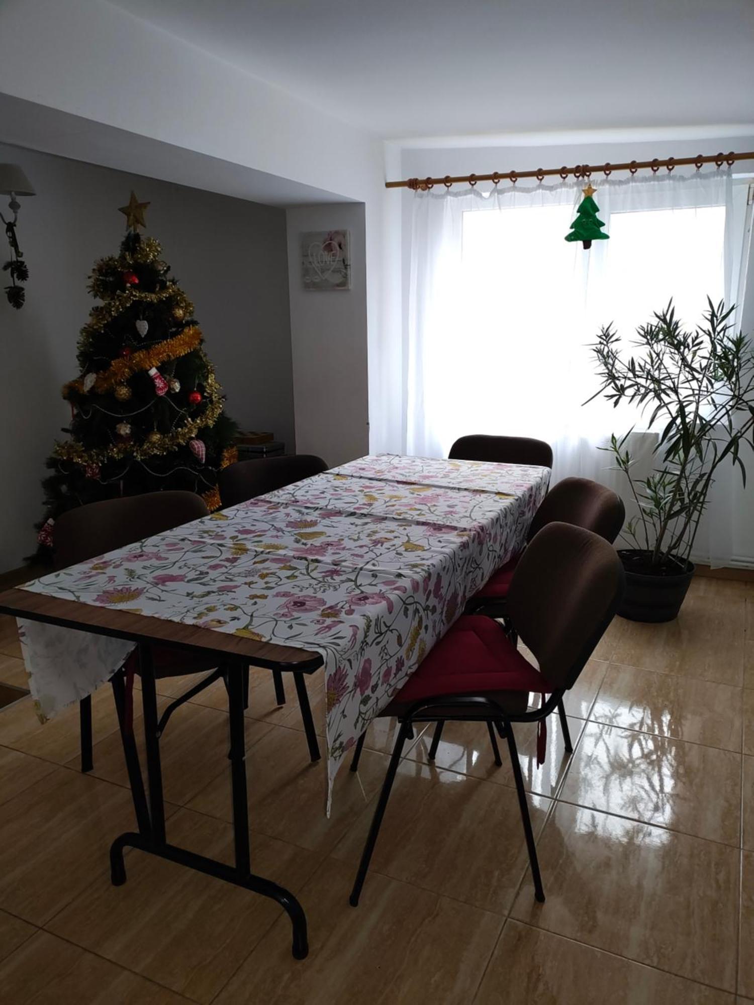 Casa Zura Hotell Buşteni Eksteriør bilde